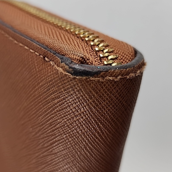 Michael Kors Jet Set Zip Around Wallet Wristlet Tan Leather Gold Tone Accents - Picture 10 of 16